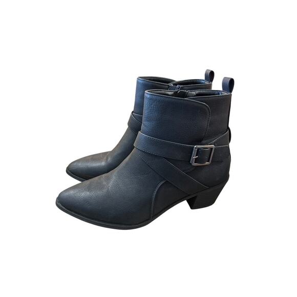 Maurices Claire Boots in Black Size 8 Zip up buckle boot - Picture 1 of 8